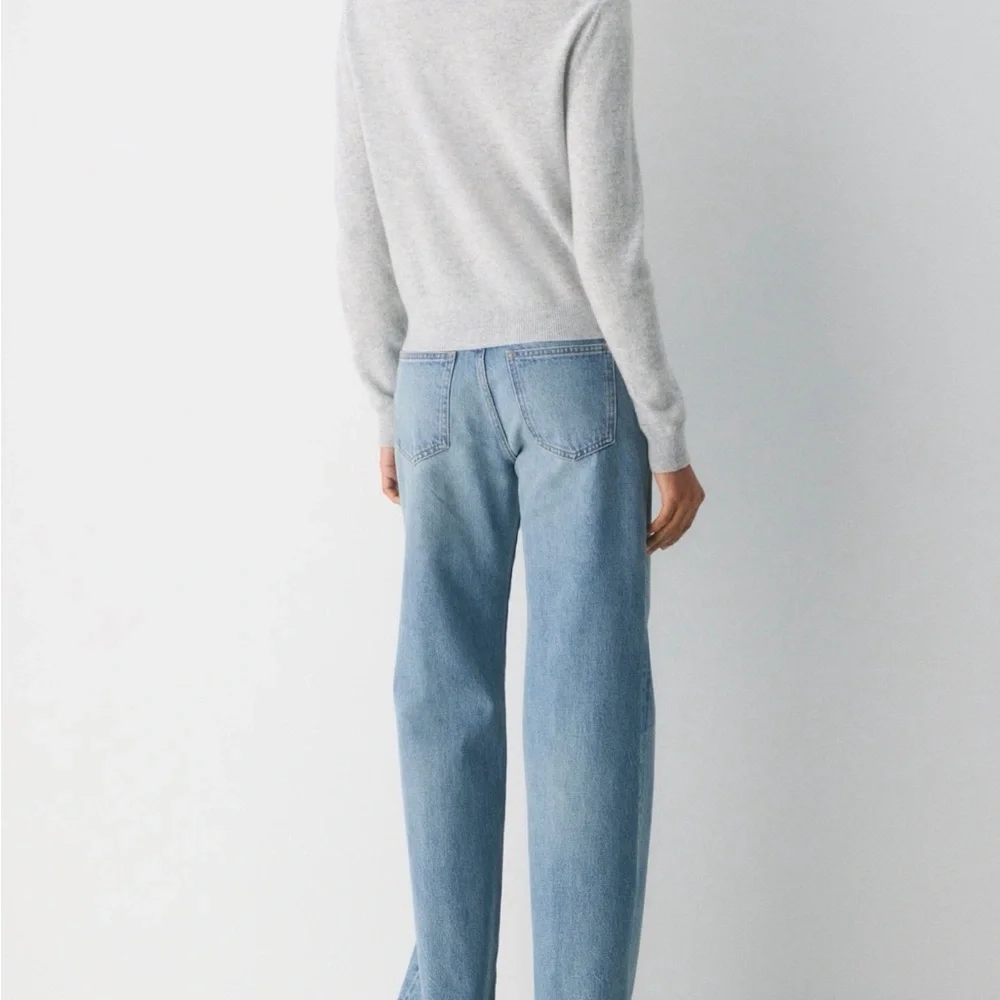 Aritzia Denim Forum Farrah Low Rise Jeans - Picture 7 of 12